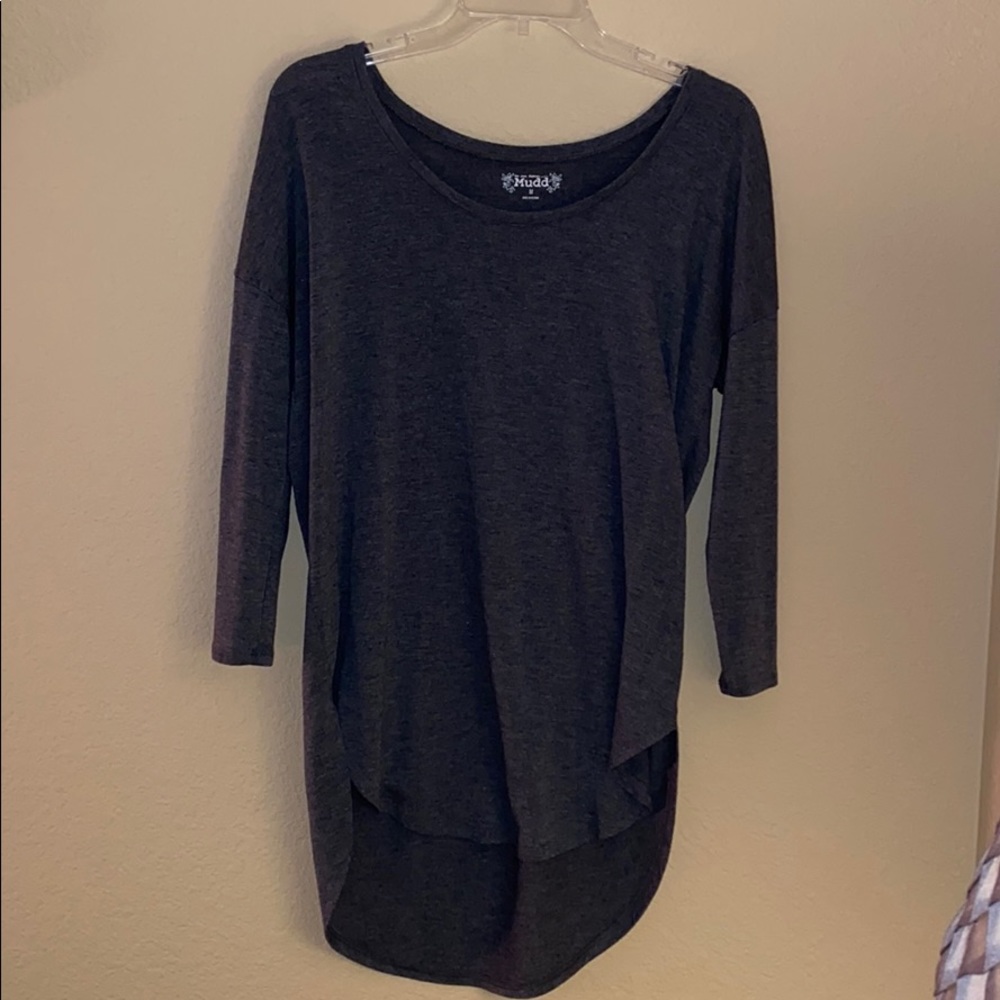 Mid sleeve top
